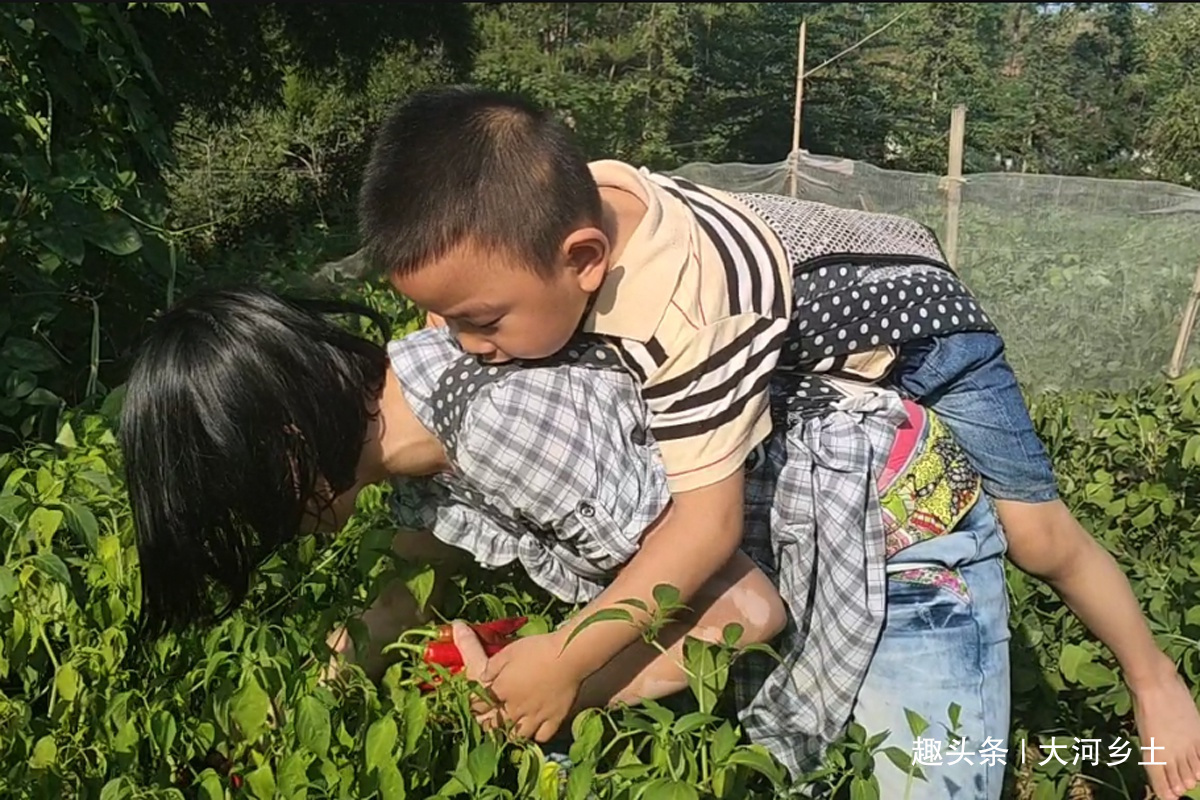 白云山|儿子患癫痫治疗花了近40万仍无法行走,母亲放弃自己的治疗救子