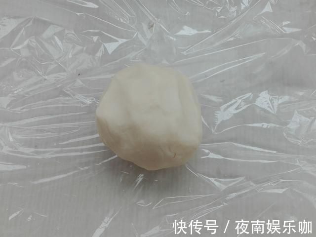 玫瑰|爱吃酥点快收藏,手一碰就掉渣,层次分明,放几天都酥香,别错过