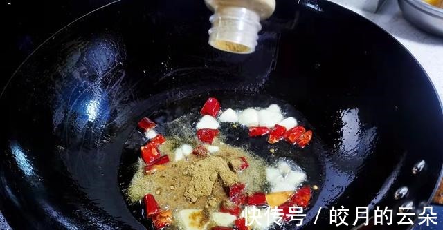 蘑菇|秋季吃鸡鸭猪肉不如吃它,蛋白质是猪肉4倍,补脑益智提高记忆力!