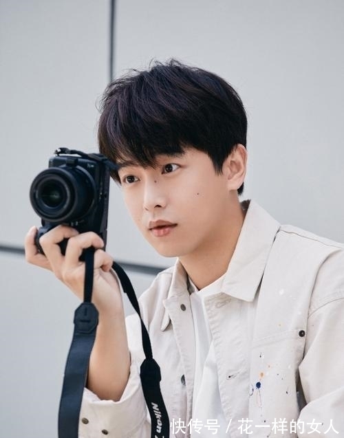 同學(xué)們|彭昱暢憑借綜藝節(jié)目爆紅,沒(méi)有任何差評(píng),他的成功讓人敬佩