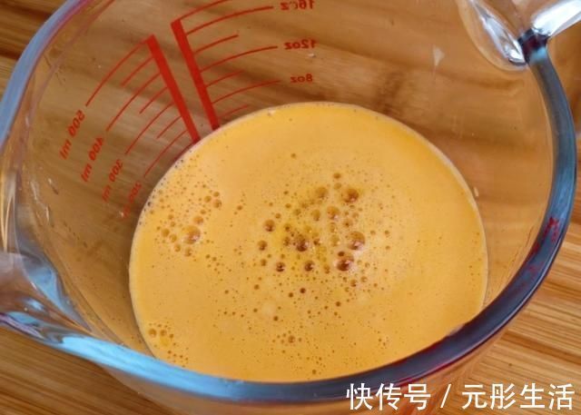 橘子别直接吃了，加一碗玉米面，三个鸡蛋，暄软香甜，孩子超爱吃