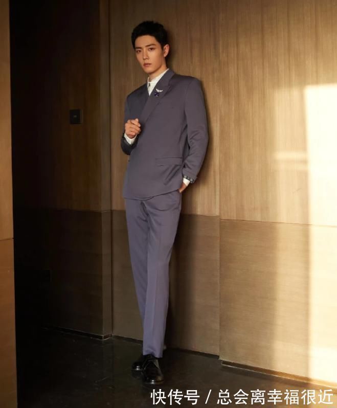 星光|肖战星光大赏拿奖到手软？多项大奖被预订，这是独属肖战个人荣誉