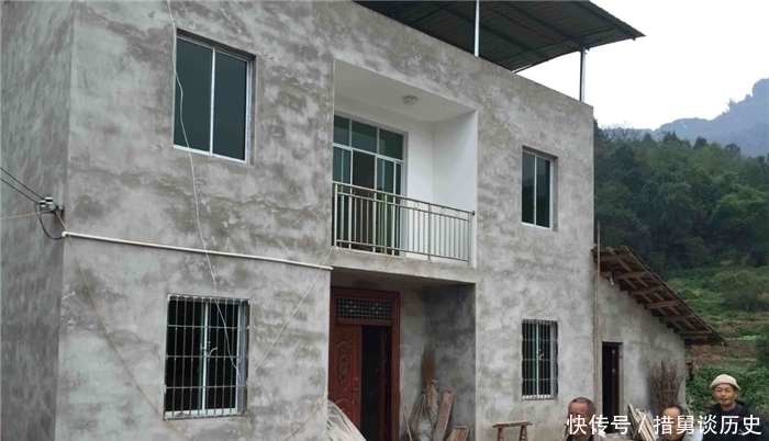 使用权|在农村，“一户多宅”多出的宅基地该怎么解决？答案你可能想不到