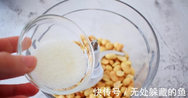 想吃花生酱不用买，自己在家也能做，纯天然的更健康！