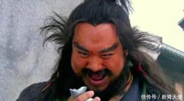 忠心耿耿|李逵为何对宋江那般忠心耿耿原来宋江靠两样东西收买了他!