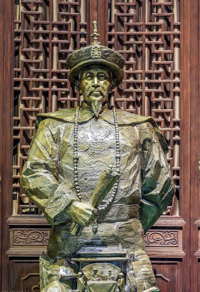 贪官|父亲是天下第一清官，儿子却是大贪官，康熙的处理堪称巧妙