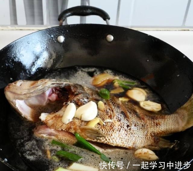  手把手教你做红烧包公鱼，一学就会，做一遍就成功！