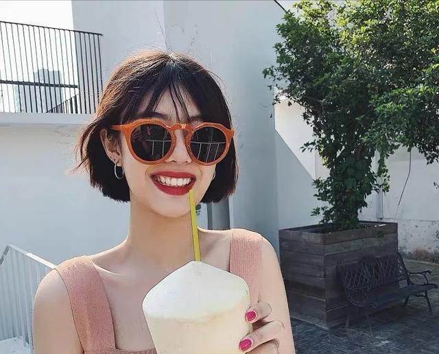 短发|2021巨显脸小的6款发型推荐，不管是上学、上班还是约会都合适