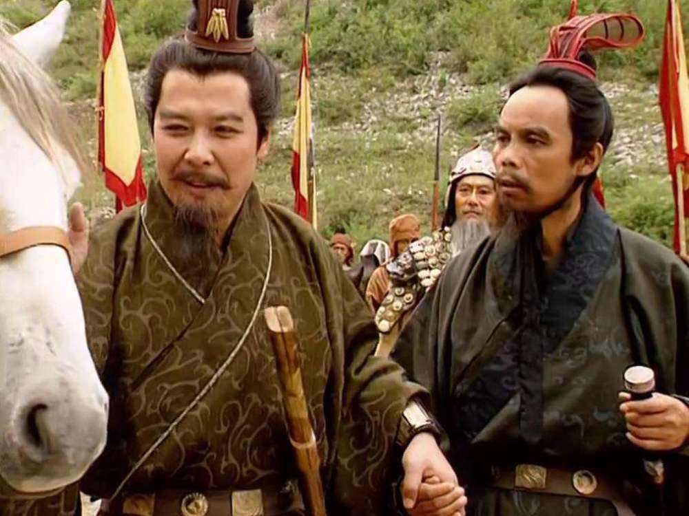 打败司马懿|如果死于落凤坡的是卧龙,活着的是庞统,他后来能打赢司马懿吗?