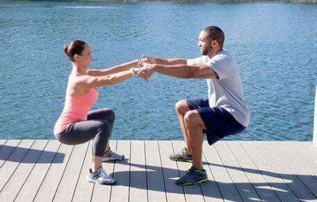 健身|深蹲是“动作之王”,每日坚持训练,有哪些益处?