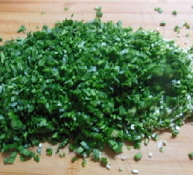 无油三鲜韭菜盒,皮薄馅大,配上一碗粥,早餐吃着超满足