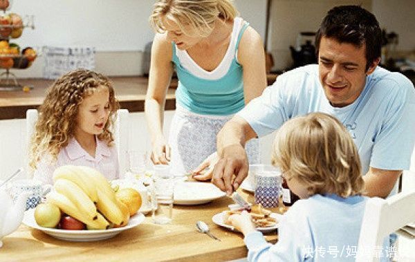 规矩|给孩子立规矩有最佳时机，太早太晚都没用，小心孩子越教越熊