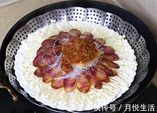 大厨教你做一道“口味金针菇”,做法简单,开胃下饭,年夜饭必备