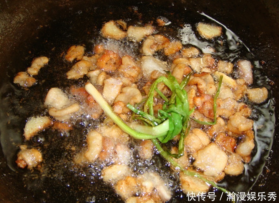 食用|“猪油渣”可不可以吃,健不健康?很多人还不知道,涨知识了