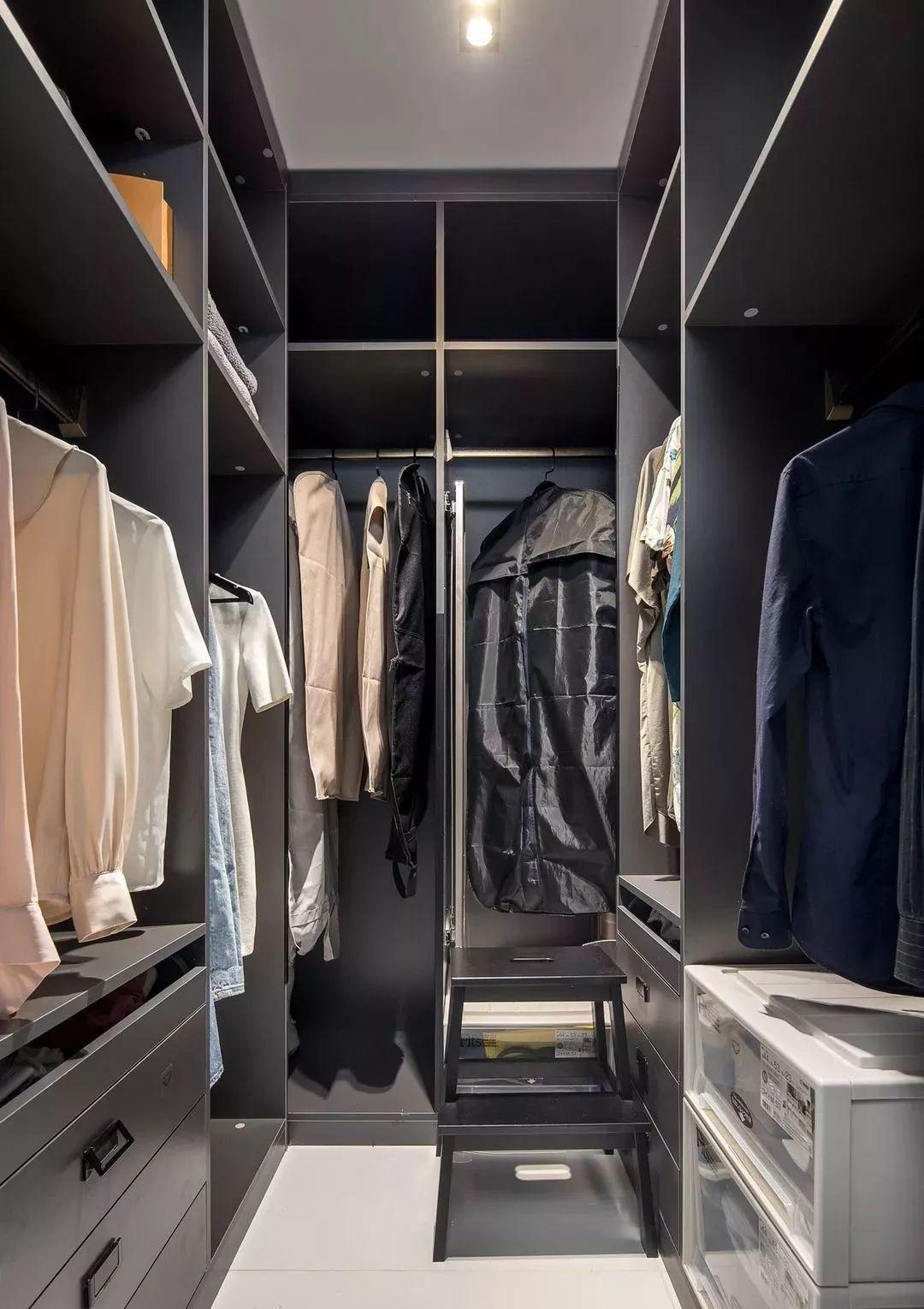 收纳|47平手枪户型巧改造，2室2厅1厨1卫，还有个让人羡慕的衣帽间！