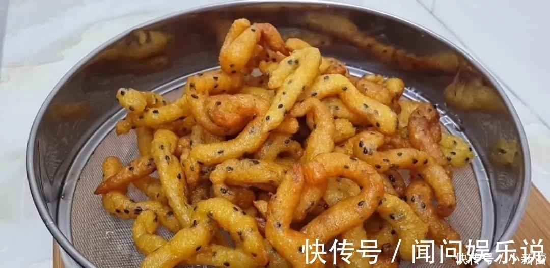 2个红薯, 1袋牛奶, 手不粘面, 做出最好吃的小零食, 放凉都不会硬