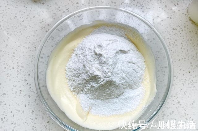 糯米粉别只会包汤圆了,用来做粑粑糕,软糯筋道比蛋糕还香