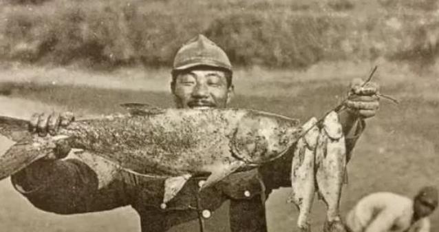 真实|抗战时期，真实的“鬼子进村”是这样的，别再被“抗日神剧”洗脑了