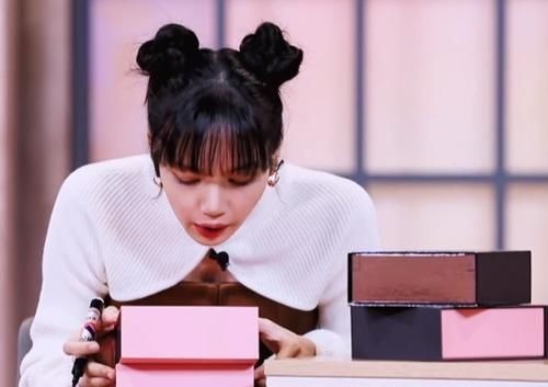 “青3”Lisa的危机感,你发现了吗明年或许不再担任导师了!