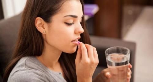 气色|女性45岁后，每天服用一片叶酸，身体或会收获哪些好处呢？