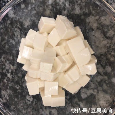 巨下饭|#巨下饭的家常菜#咸蛋黄和豆腐的奇妙碰撞