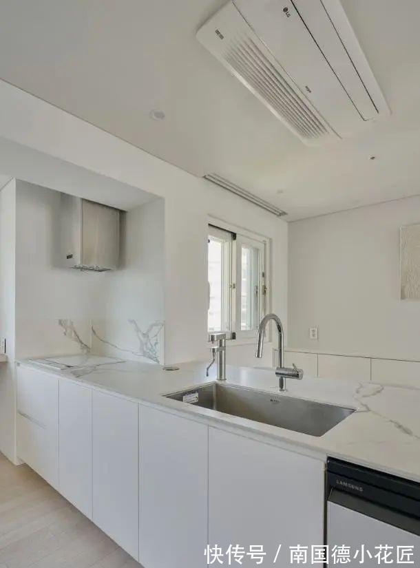 书桌|坚守自己的装修准则：简装为主，7个细节，再多住20年仍是经典