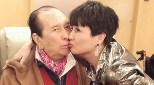 何鸿燊家到底多有钱看到梁安琪包饺子用的馅料,贫穷限制想象