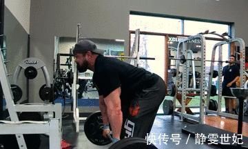 单杠|分区域练背,把落后的部位练成优势,打造更强更壮的背部