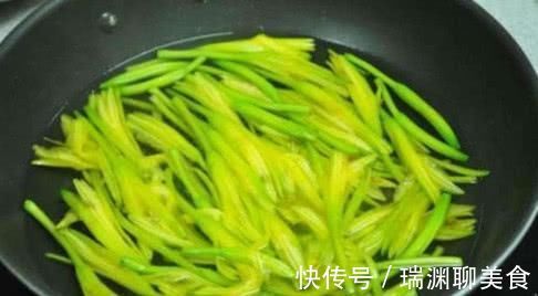 菠菜|这4种常见的蔬菜，不管再偷懒，为了健康“焯水”不能少