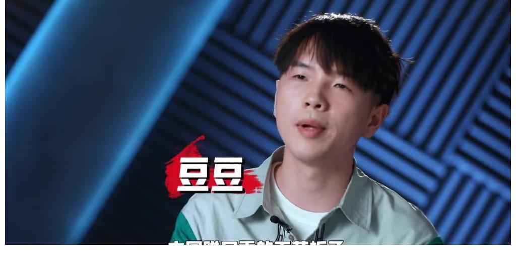 第三季|从“天花板”周奇墨，到“在天之灵”黄西，背后是李诞的如意算盘