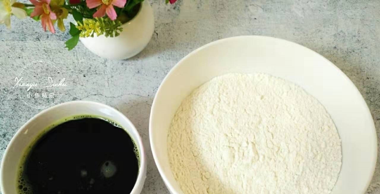 茼蒿汁|春饼的新做法,不用上锅蒸,薄软又筋道,卷肉卷菜可香了