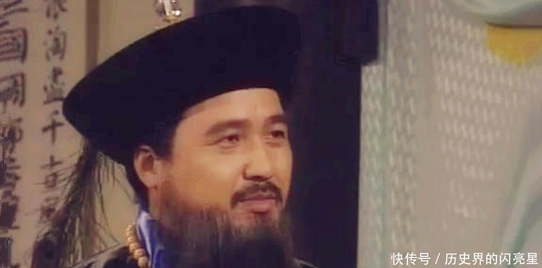 立刻|将军上厕所时看到大量蚂蚁,立刻下令全军撤退,救下了全军性命!