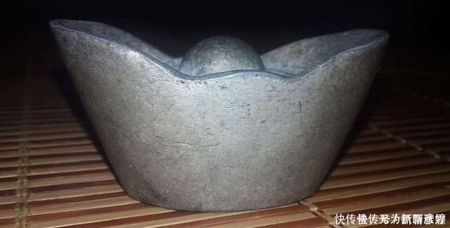 古代&古代一两银子大概相当于现在多少钱?看完后才知,郭靖是个大土豪