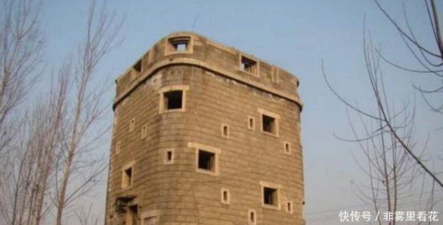 日本|日本人躲在炮楼中, 我军久攻不下, 百姓路过时说 这还不简单