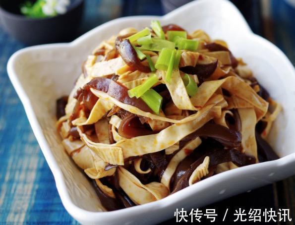 蒜子|美食推荐葱油牛百叶，凉拌木耳豆皮，百合炒芹菜，时蔬豆腐煲