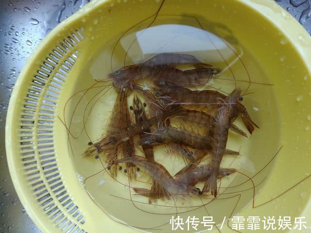 萝卜加鸡蛋，金黄酥脆香，比肉还好吃，做法简单，上桌就被抢光