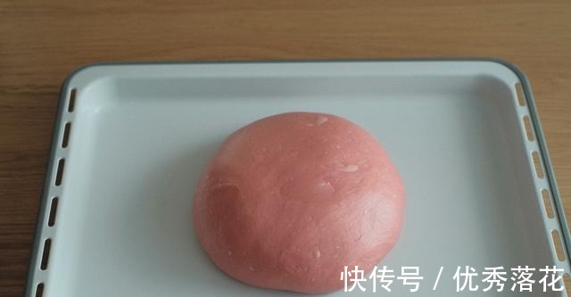 台湾草莓鲜奶油生乳包!