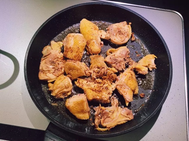 天气热没胃口大叔教你三杯鸡,Q弹鲜嫩,美味下饭,做法超简单