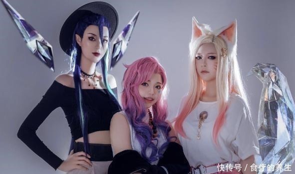 抑郁|全职coser年入百万,代价相当惨痛,有的女孩因此抑郁一生