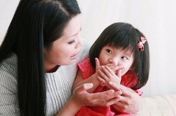 孩子|李玫瑾当孩子学会顶嘴时，家长多说3句话，孩子以后会来感激你