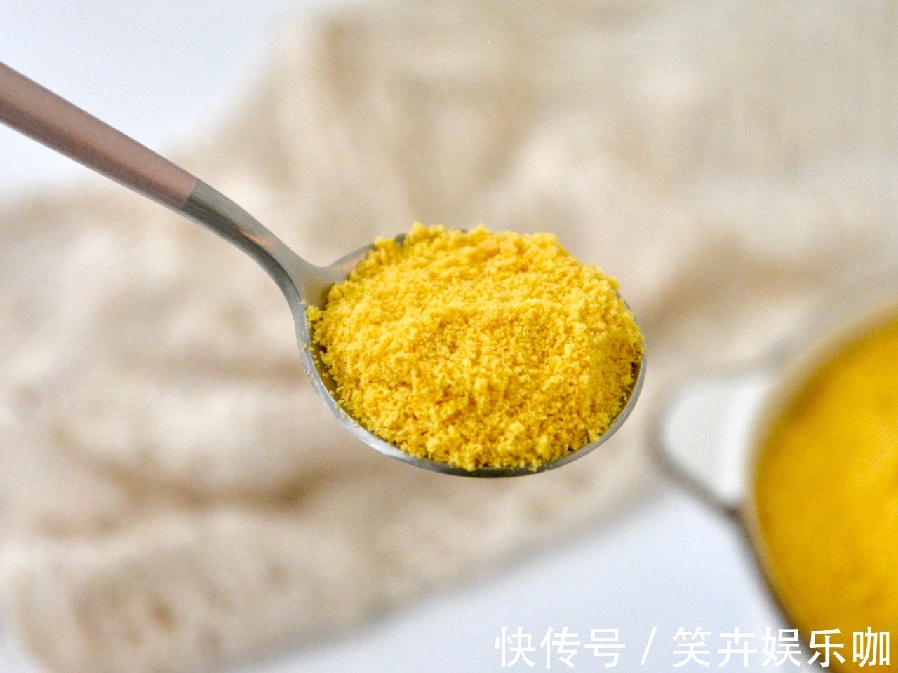 洋葱圈|面包糠谁还花钱买着吃？自己在家做成本不到1块钱，简单省事