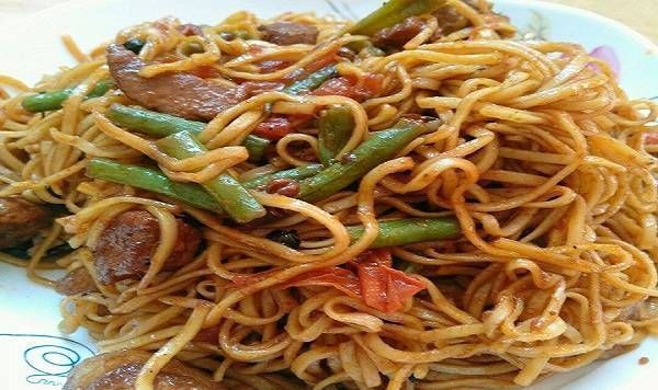 面条不用煮、不用炒,大厨教你,比煮的好吃,比炒的省时还简单