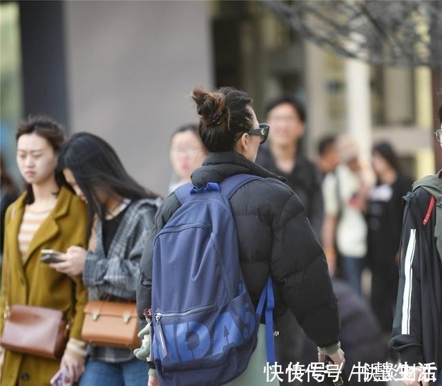 姑娘|喜欢健身的姑娘,早春时节,你也可以这样搭配出门