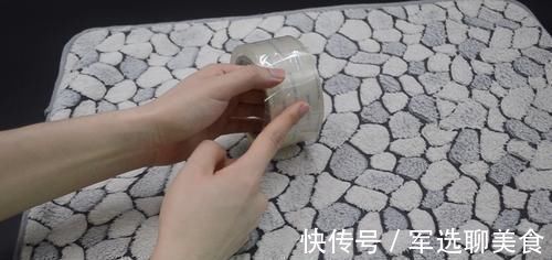 无论地垫多脏多旧，立马学会这窍门，污渍灰尘自动脱落，太实用了