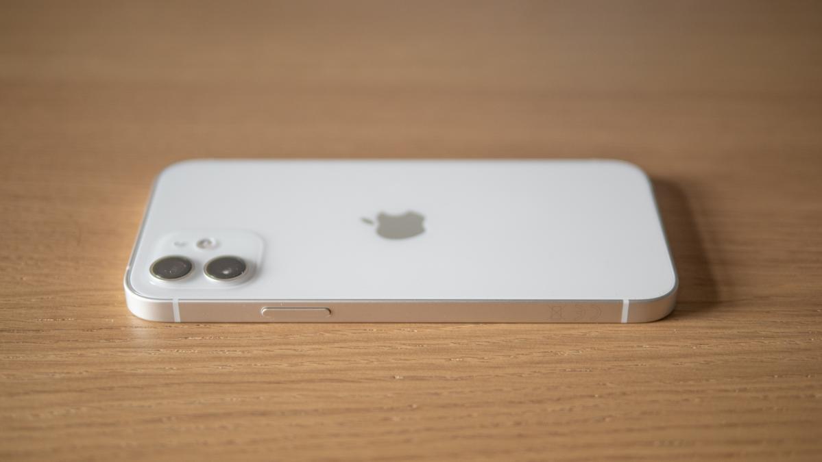 下跌|发布十个月下跌1100元，iPhone13将发布，iPhone12还值得买吗？