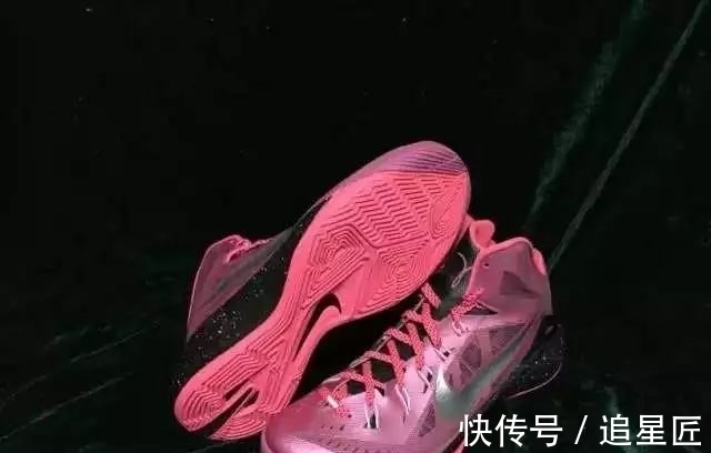 鞋面|NikeHyperdunk系列终结！这双陪伴无数人十年的实战利器才叫青春