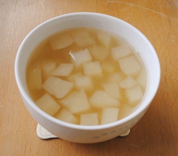 雪梨|肺不好的人,身上会有“1痛2痒3多”,若一个没有,肺部还不错