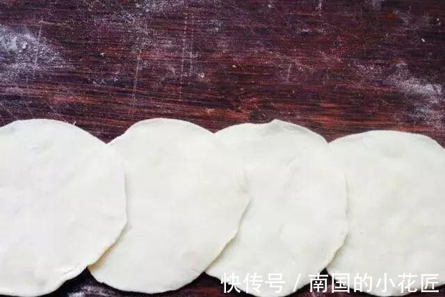 饺子|饺子皮不要只会包饺子了，教你创意美食，好看也好吃