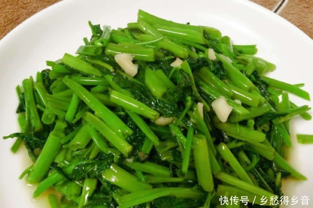 多吃此菜，称为“补钙库”，隔天炒一盘，补钙质，孩子长个不挑食