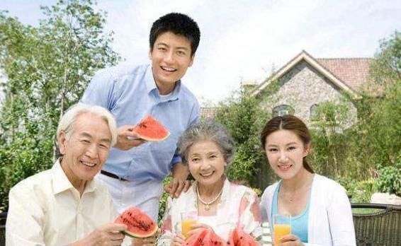 香蕉|经常吃水果的注意,3种水果不能吃,特别是第二种,患癌的风险高